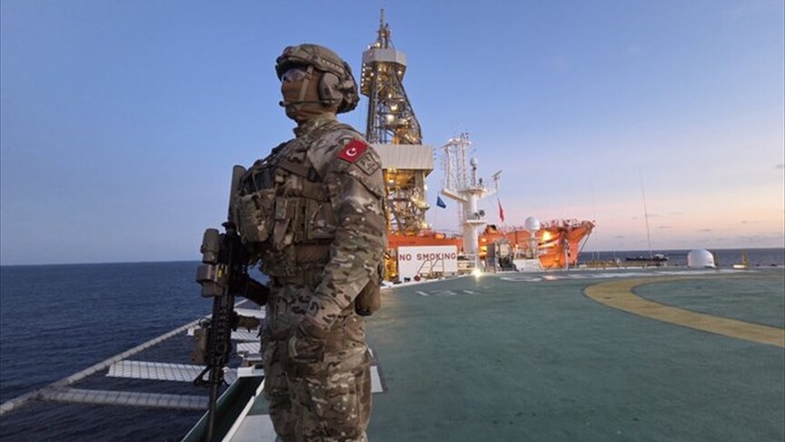 Mehmetçik, Somali’deki Türk gemilerine refakat ve karakol desteğini sürdürüyor