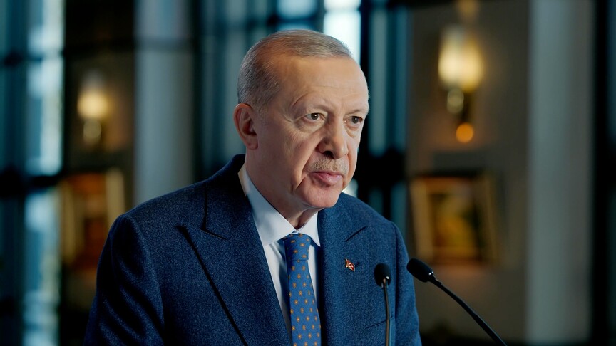 Cumhurbaşkanı Erdoğan: Tüm imkanlarını evlatlarına adayan kahraman babalarımızın Babalar Günü’nü tebrik ediyorum