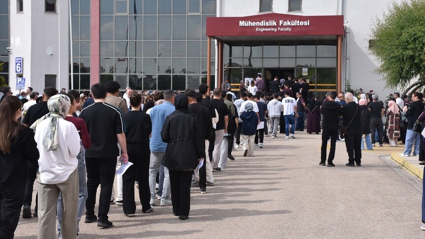YKS’nin ilk oturumu TYT başladı